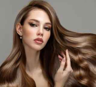 Hem Bakımlı Hem Sağlıklı: Saçı Şekillendirirken Koruyan Ürünler